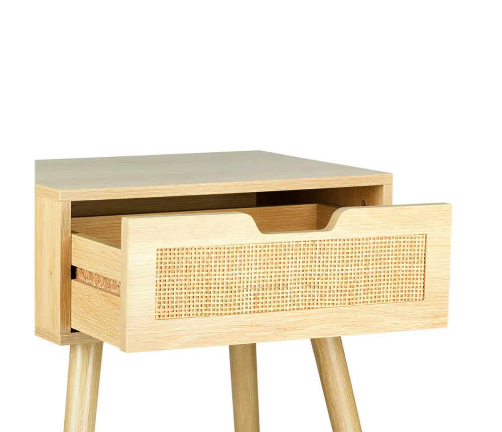 table-de-chevet-bois-et-cannage-pin-certifie-fscr-37045_37045_DET04_WEB_1.webp