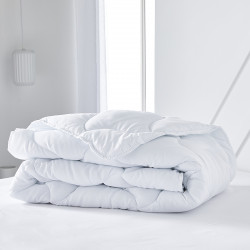 Couette légère 220 x 240 cm 82 g/m²