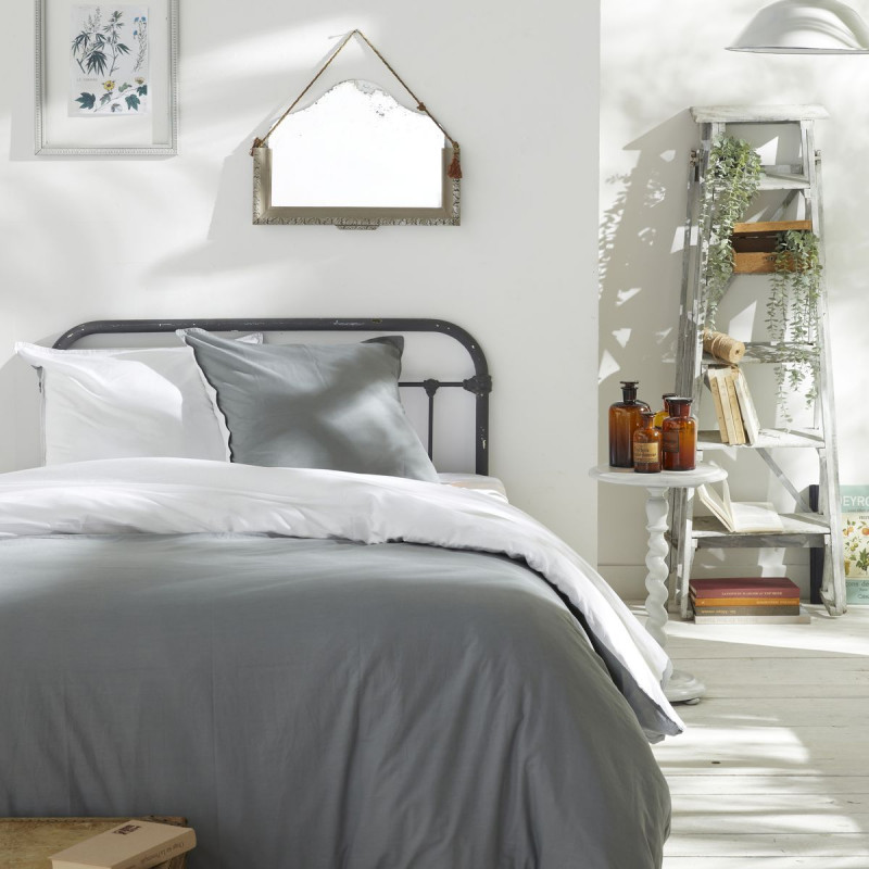 Parure de lit gris foncé et blanc 220 x 240 cm